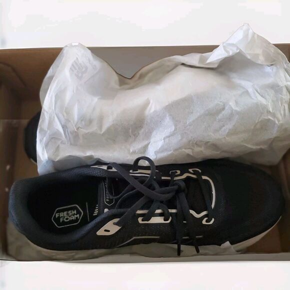 New Balance Fresh Foam 680 v8 Women 8.5 Wide Running Shoe Black Silver - Picture 12 of 16